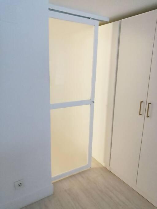 Duplex Center Parking Netflix Amazon Video Apartment Seville Luaran gambar
