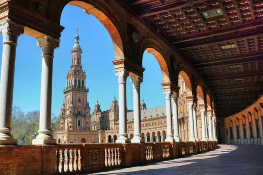 Duplex Center Parking Netflix Amazon Video Apartment Seville Luaran gambar