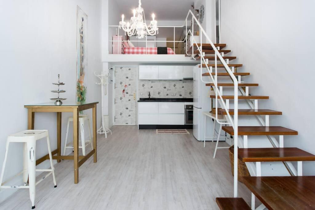 Duplex Center Parking Netflix Amazon Video Apartment Seville Luaran gambar